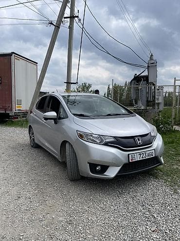 rs6 audi: Honda Fit: 2017 г., 1.5 л, Вариатор, Бензин, Хэтчбэк — 1