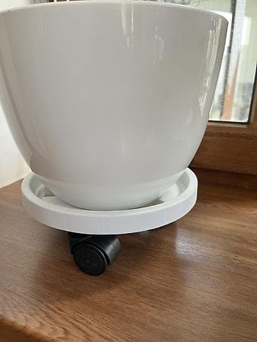 small table: Подставка на колесиках для комнатных растений Размеры маленький — 4
