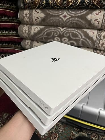 iphon 16 pro: Игровой комплект PlayStation 4 Pro (белая) Состав: - Консоль Sony — 5