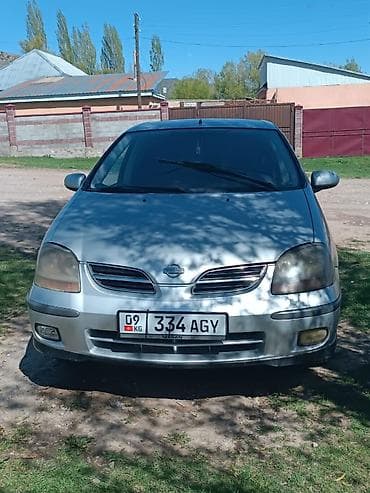 Nissan Tino: 2002 г., 1.8 л, Механика, Бензин, Хэтчбэк