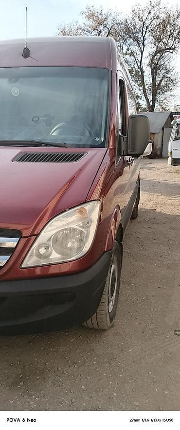 мерседес бенс бампер: Легкий грузовик, Mercedes-Benz — 6