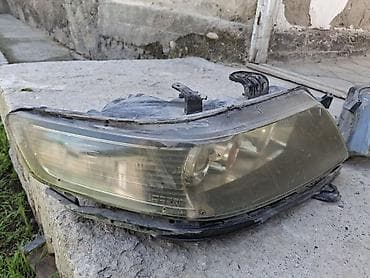 led h1: Комплект передних фар Honda — 2