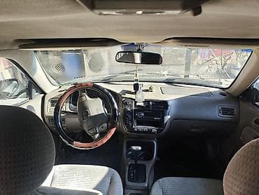 сивик мотор: Honda Civic: 2000 г., 1.6 л, Автомат, Седан — 4