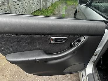 салон легаси: Subaru Legacy: 2001 г., 2 л, Автомат, Бензин, Универсал — 1