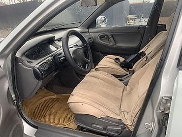 мазд: Mazda Cronos: 1992 г., 2 л, Ручные, Бензин, Седан — 7