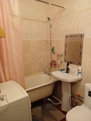 квартиры для секса: 1 комната, 35 м², 105 серия, 2 этаж, Старый ремонт — 1