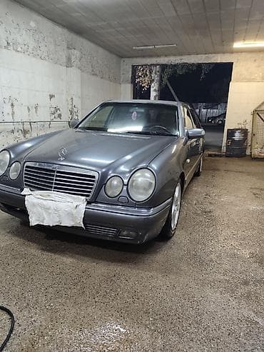 Продажа авто: Mercedes-Benz E-Class: 1998 г., 4.3 л, Автомат, Бензин, Седан — 4
