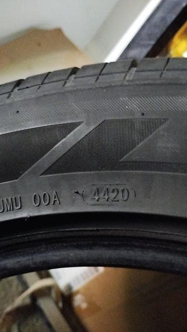 kia sportech: Продаю шины 2 шт. разный рисунок, на запаску.

- Размер: 235/55 R19 — 3