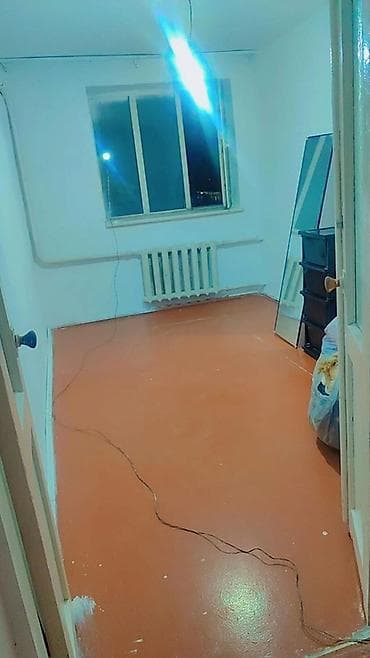 квартира 2 к: Продаётся двухэтажный дом с внутренней лестницей и светлыми комнатами — 10