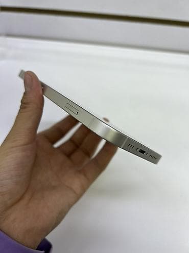 oneplus 8: IPhone 13, Б/у, Старлайт — 3