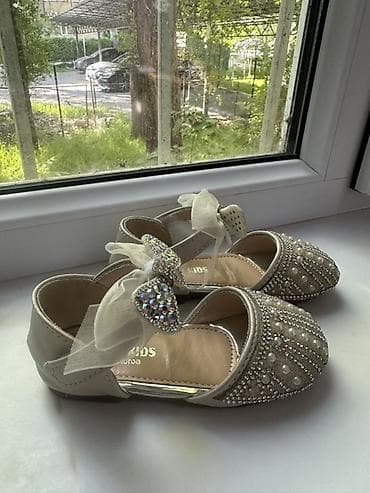 корона для девочек: Нарядные туфли для девочки. Размер 23 14,см в идеальном состоянии — 2
