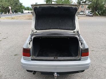 Транспорт: Volkswagen Vento: 1996 г., 1.8 л, Механика, Бензин, Седан — 5