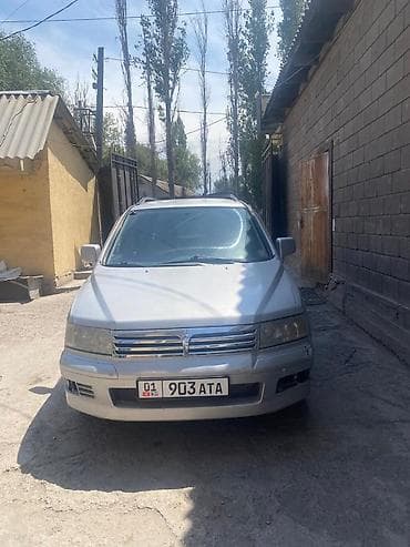 Mitsubishi Space Wagon: 1999 г., 2.4 л, Автомат, Бензин, Универсал — 1