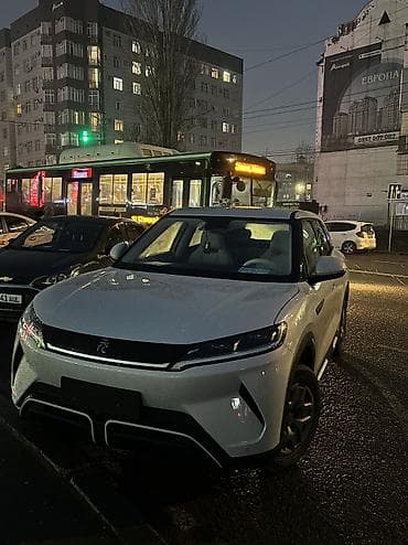 экран для батареи: BYD Yuan Plus: 2025 г., 0.1 л, Автомат, Электромобиль, Кроссовер — 1