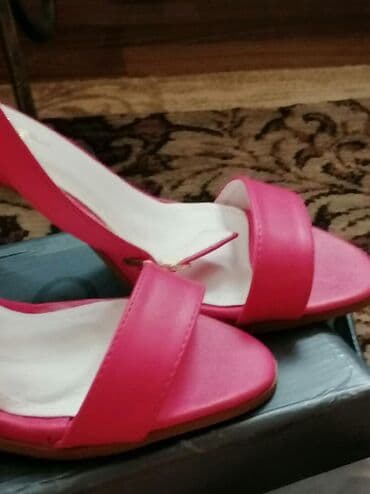 Туфли: Новые . Шикарные, босоножки,36размер, устойчивый каблук — 3