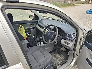 devo matiz: Mazda Demio: 2004 г., 1.5 л, Автомат, Бензин, Хэтчбэк — 5