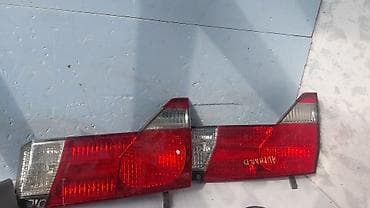 Задний правый стоп-сигнал Toyota 2003 г., Б/у, Оригинал, Япония at lalafo.kg Задний правый стоп-сигнал Toyota 2003 г., Б/у, Оригинал, Япония