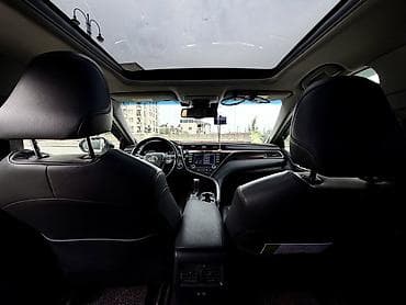 Toyota Camry: 2018 г., 2.5 л, Автомат, Бензин, Седан — 4