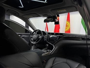 дженезис джи 70: Toyota Camry: 2018 г., 2.5 л, Вариатор, Гибрид, Седан — 9