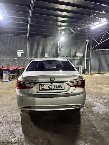 Hyundai Sonata: 2012 г., 2 л, Автомат, Газ, Седан — 2