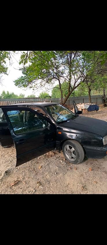 вмб 3: Volkswagen Golf: 1993 г., Механика, Хэтчбэк — 3