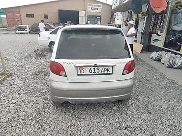 Унаа сатуу: Daewoo Matiz: 2004 г., 0.8 л, Кол менен иштөөчү, Бензин, Хетчбек — 4