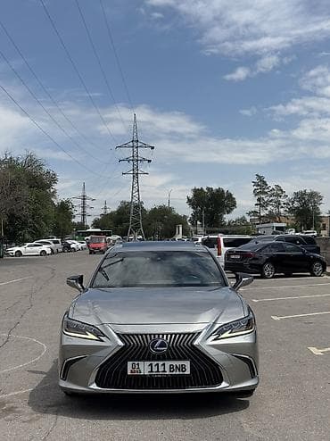 Lexus ES: 2020 г., 2.5 л, Вариатор, Гибрид, Седан