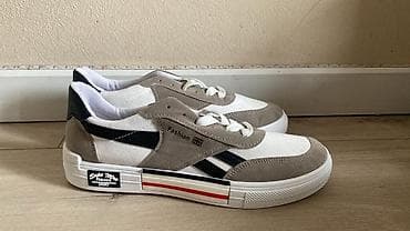 yeezy slide: Летние модные кроссовки и тапочки для вашего комфорта. Модели: - — 6