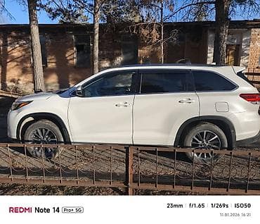 Транспорт: Toyota Highlander: 2018 г., 3.5 л, Автомат, Бензин, Кроссовер — 9