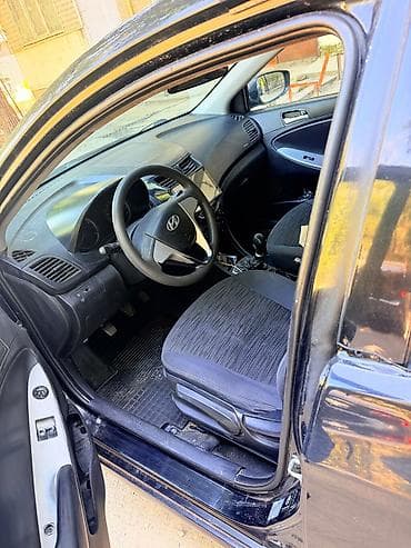 sonata nurais: Hyundai Solaris: 2014 г., 1.4 л, Механика, Бензин, Седан — 6