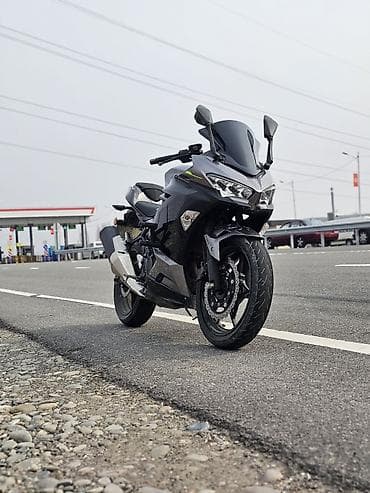 Мотоциклдер: Спортбайк Kawasaki, 400 куб. см, Бензин, Чоңдор үчүн, Колдонулган — 4