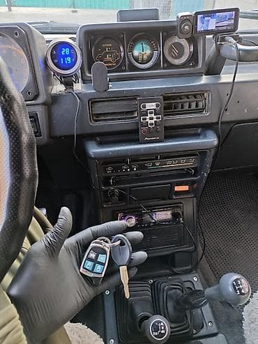 ваза латунь: Mitsubishi Pajero: 1989 г., Бензин, Внедорожник — 5