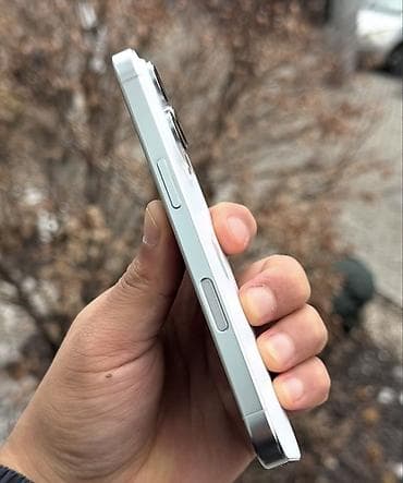 ipad 2017: IPhone 16 Pro, 256 ГБ, Белый, Зарядное устройство, Защитное стекло, Чехол, 92 % — 3