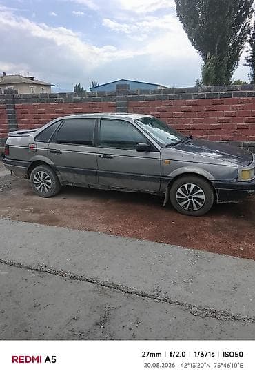 bad e2: Volkswagen Passat: 1989 г., Механика, Бензин, Седан — 3