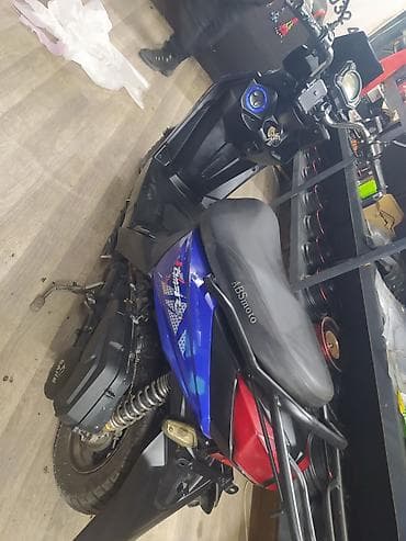 муравей мотороллер: Макси-скутер 150 куб. см, Бензин, Б/у — 1