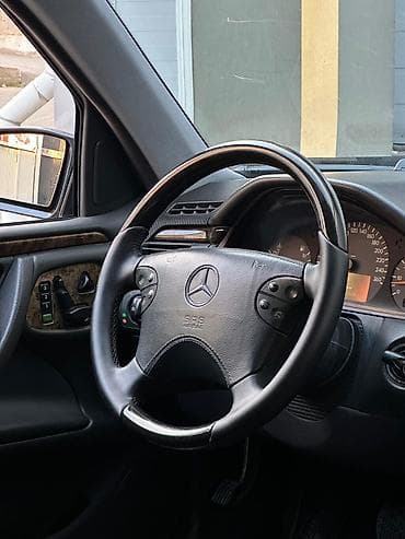 Mercedes-Benz E-Class: 2000 г., 4.3 л, Автомат, Бензин, Седан — 10
