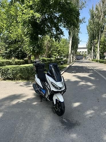 ямаха мт: Макси-скутер Yamaha, 150 куб. см, Бензин, Б/у — 2