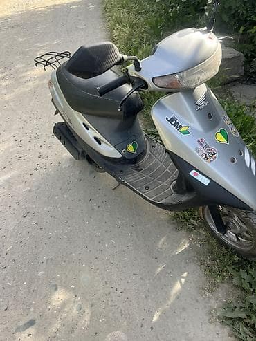 дио скутер: Скутер Honda Дио - Кузов: компактный городской скутер, цвет — 2