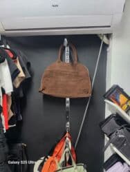 брендовые сумки: Сумка с мягкой фактурой (эффект «варёного» денима/велюра) в графитовом — 3