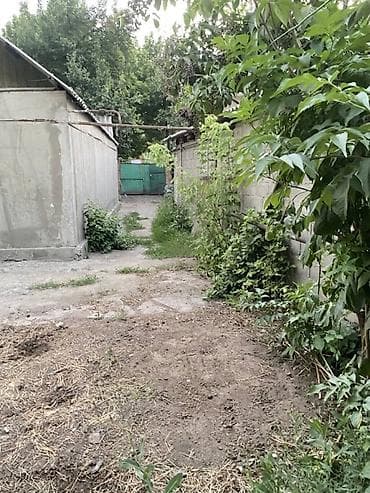 Продажа домов: ‼️Полдома ждёт своего хозяина‼️ 🧭 Жибек жолу/Атбашинская 📌Участок 2,8 — 8