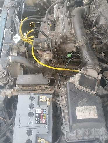 gac i60: Mazda 626: 1990 г., 2 л, Механика, Бензин, Седан — 8