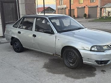 т 82: Daewoo Nexia: 2009 г., 1.5 л, Кол менен иштөөчү, Бензин, Седан — 3