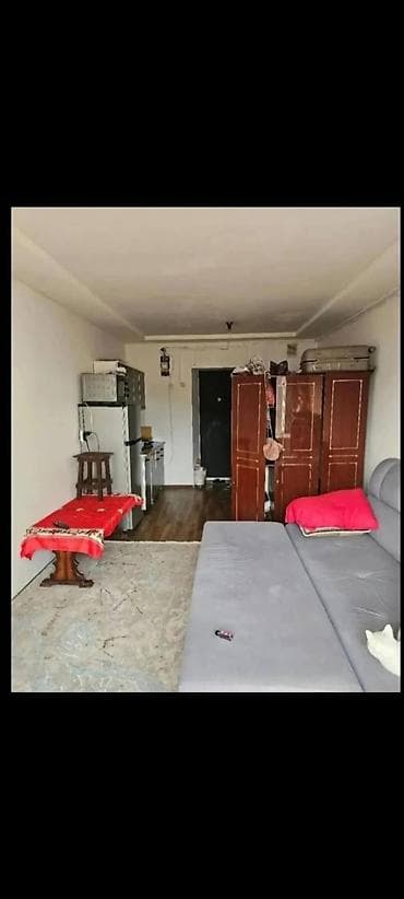 кара жыгач село: Продается комната/малосемейка в кирпичном доме. Планировка студийного — 2