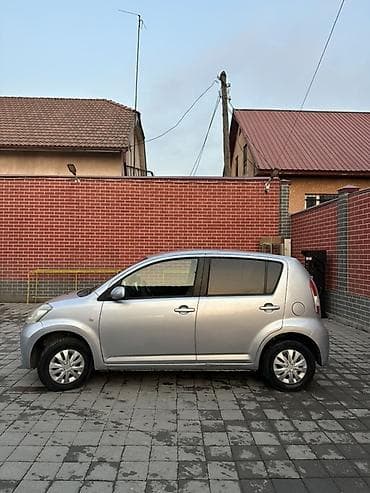 Транспорт: Toyota Passo: 2004 г., 1.3 л, Автомат, Бензин, Хэтчбэк — 4