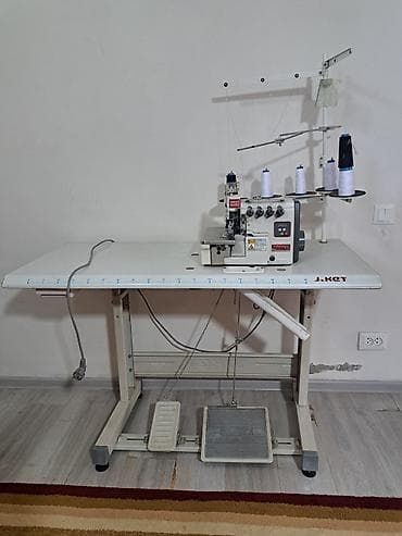 Швейная машина Полуавтомат
