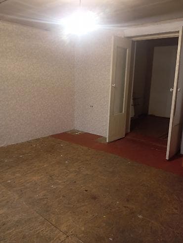 Комната в жилом помещении. - Площадь ориентировочно средняя