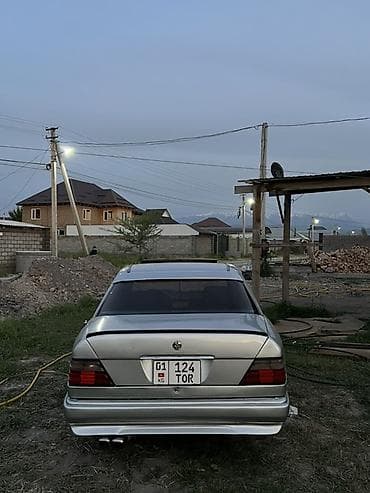 Mercedes-Benz W124: 1995 г., 3.2 л, Автомат, Бензин, Седан — 8