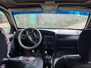 чису мойка: Volkswagen Passat: 1994 г., 1.8 л, Механика, Бензин, Универсал — 7
