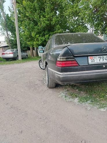 Mercedes-Benz W124: 1990 г., 2.3 л, Кол менен иштөөчү, Бензин, Седан — 3
