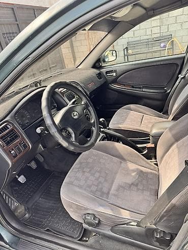 кузовные запчасти тойота рав 4: Toyota Avensis: 2001 г., 2 л, Механика, Дизель, Универсал — 5